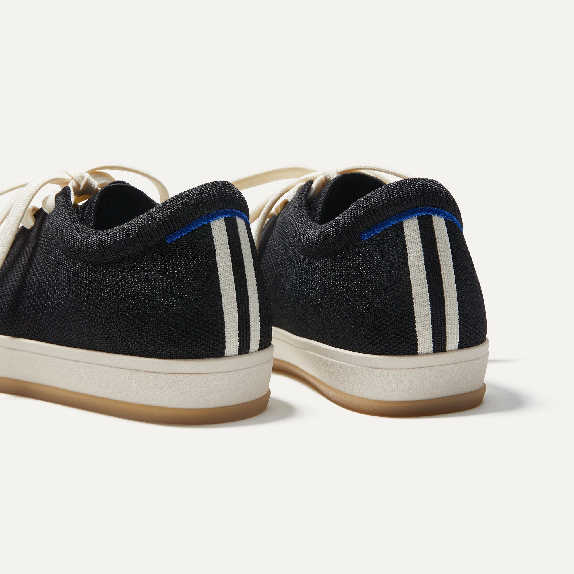 The Lace Up Sneaker - Black - 图片 5