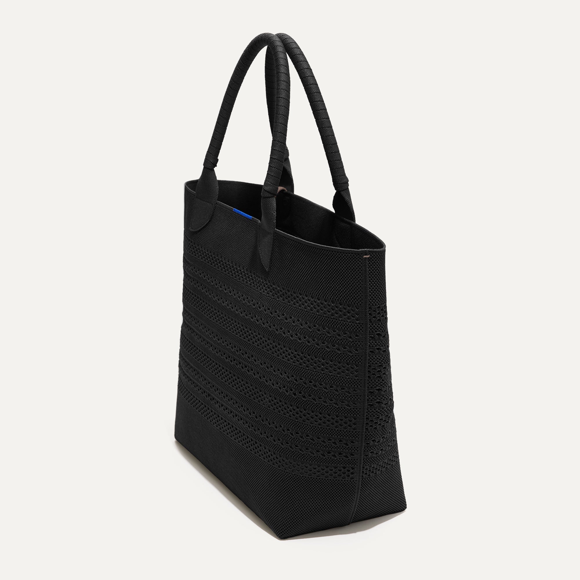 The Lightweight Tote - Black Crochet - 图片 5