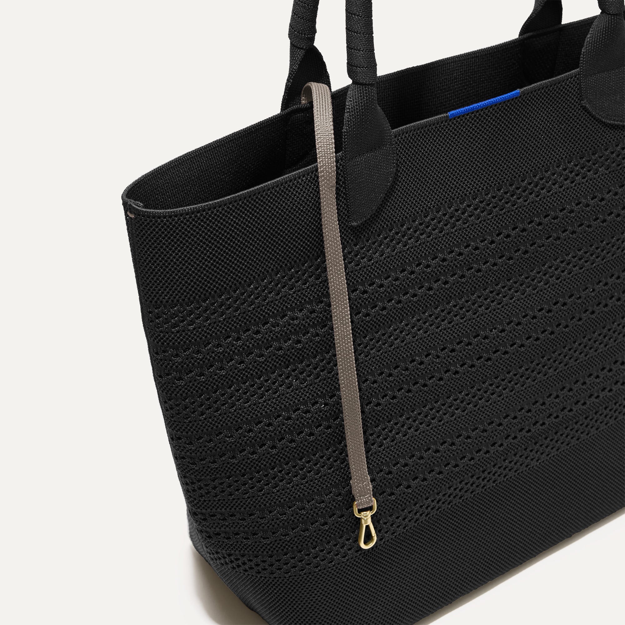 The Lightweight Tote - Black Crochet - 图片 6