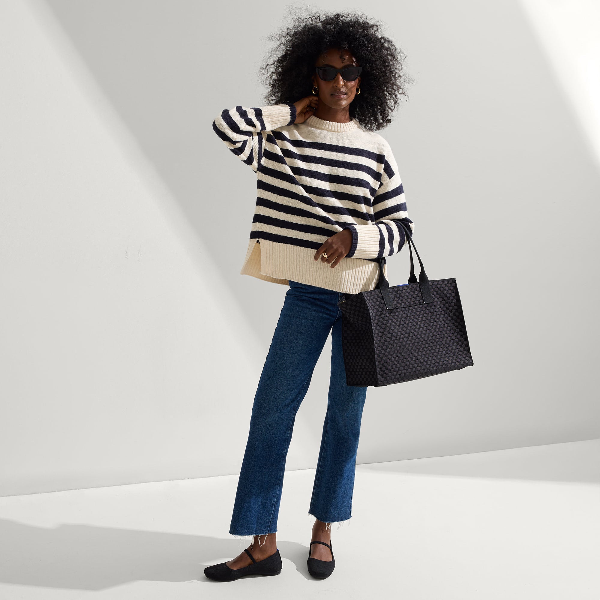 The Classic Tote - Black Sand - 图片 10