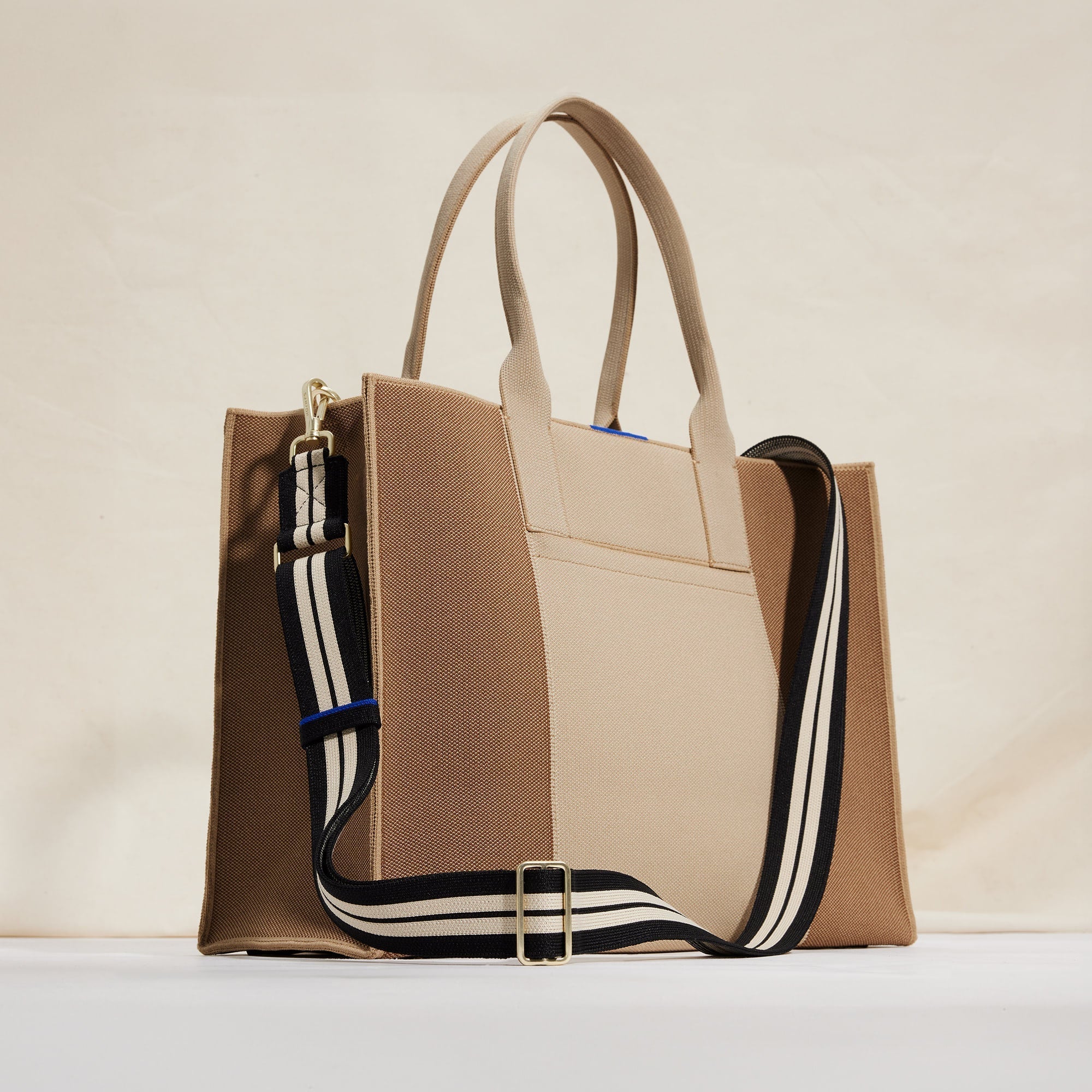 The Crossbody Strap - Black and White Stripe - 图片 4