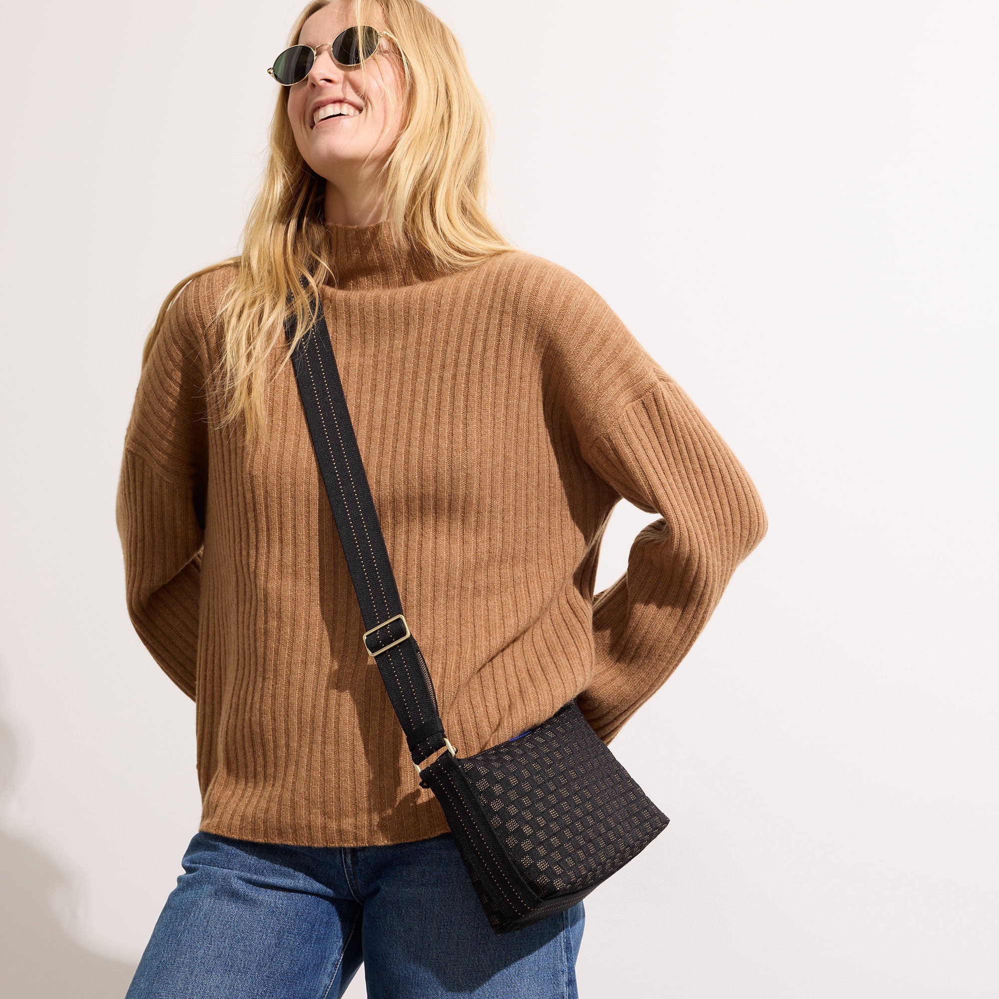 The Casual Crossbody - Night Song - 图片 4