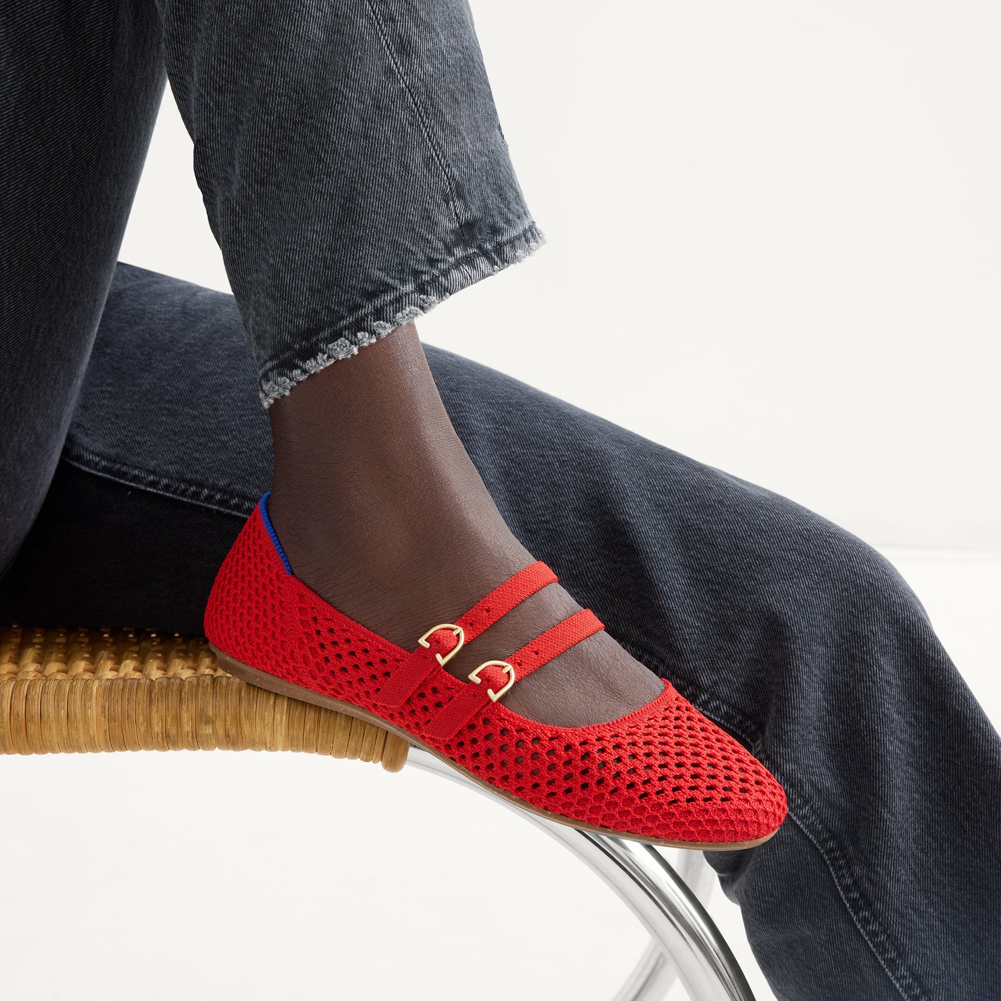The Double Buckle Mary Jane - Bright Red Mesh - 图片 2