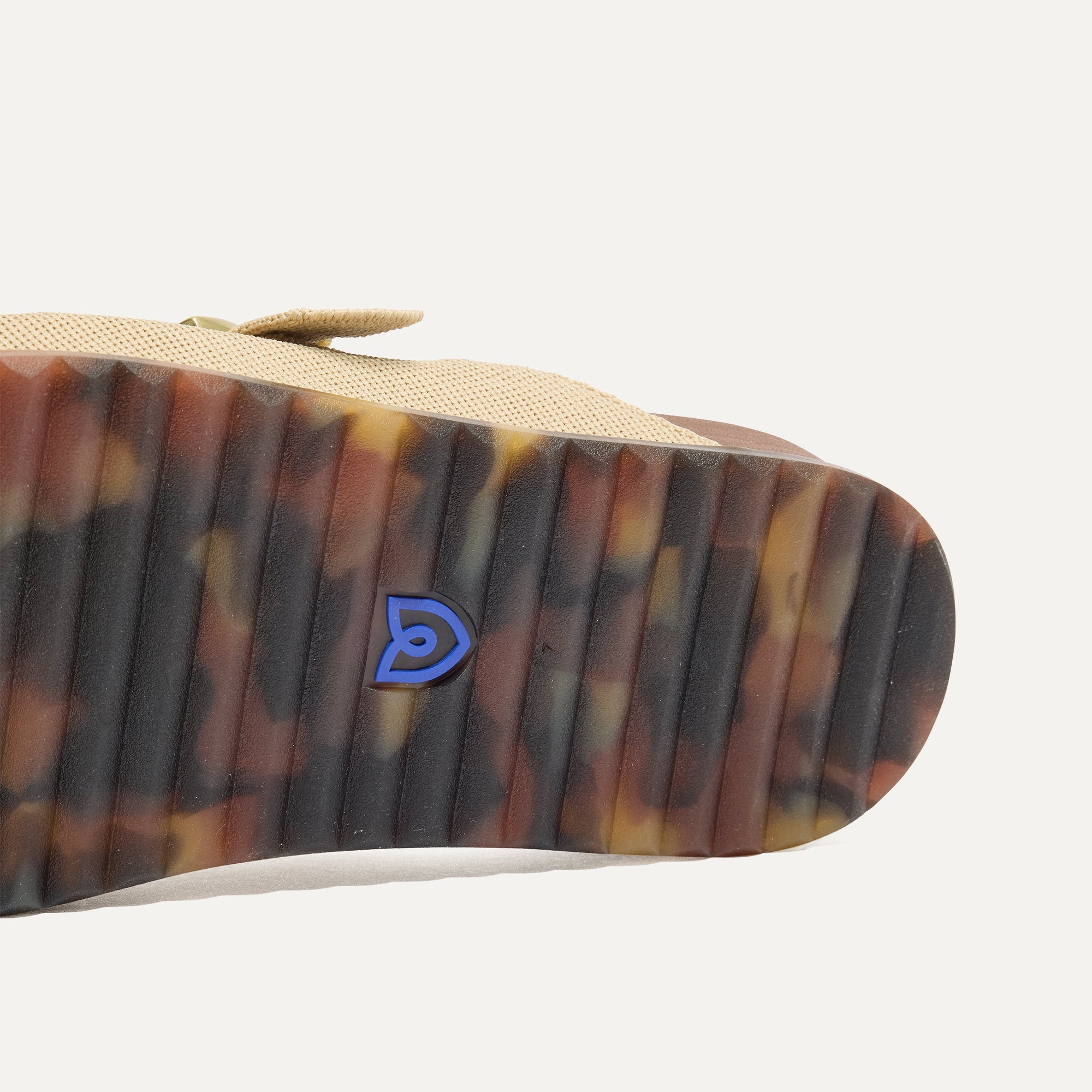 The Buckle Slide - Eyelet Wheat - 图片 7