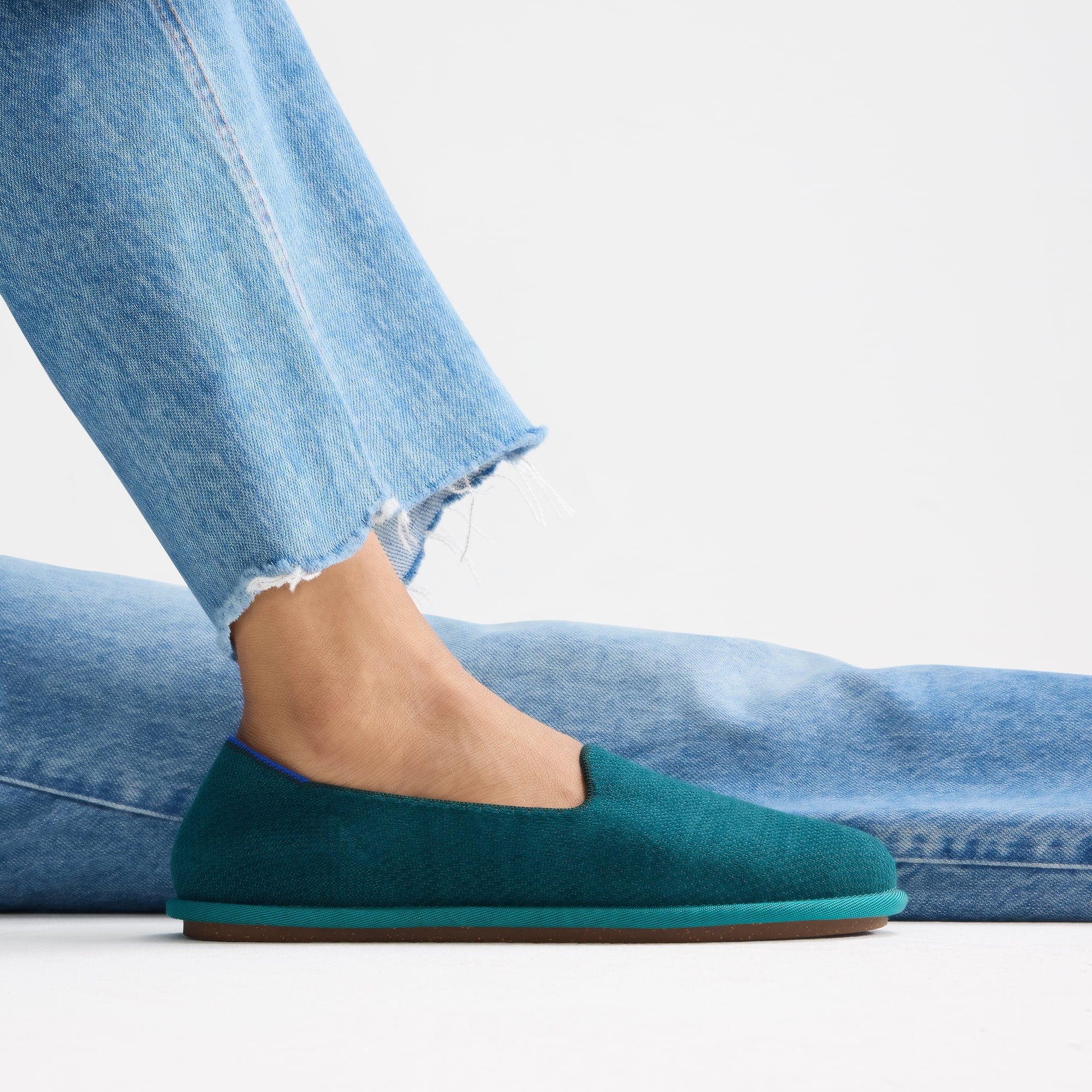 The ReVelvet™ Cruiser Loafer - ReVelvet™ Everglade - 图片 2