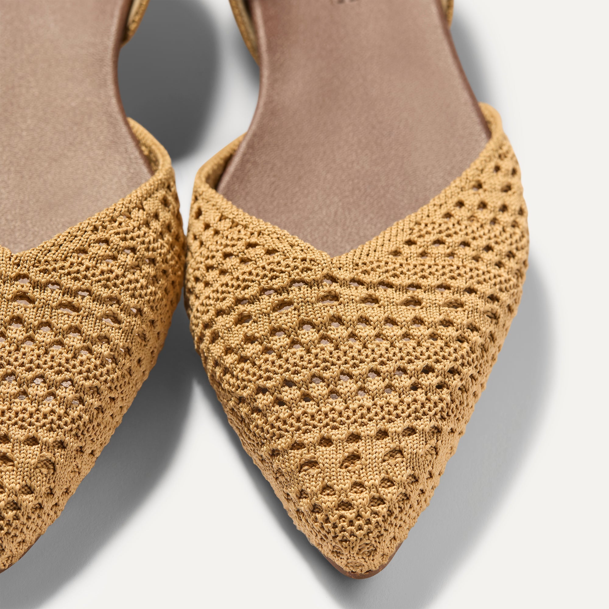 The D'Orsay Point - Camel Crochet - 图片 4