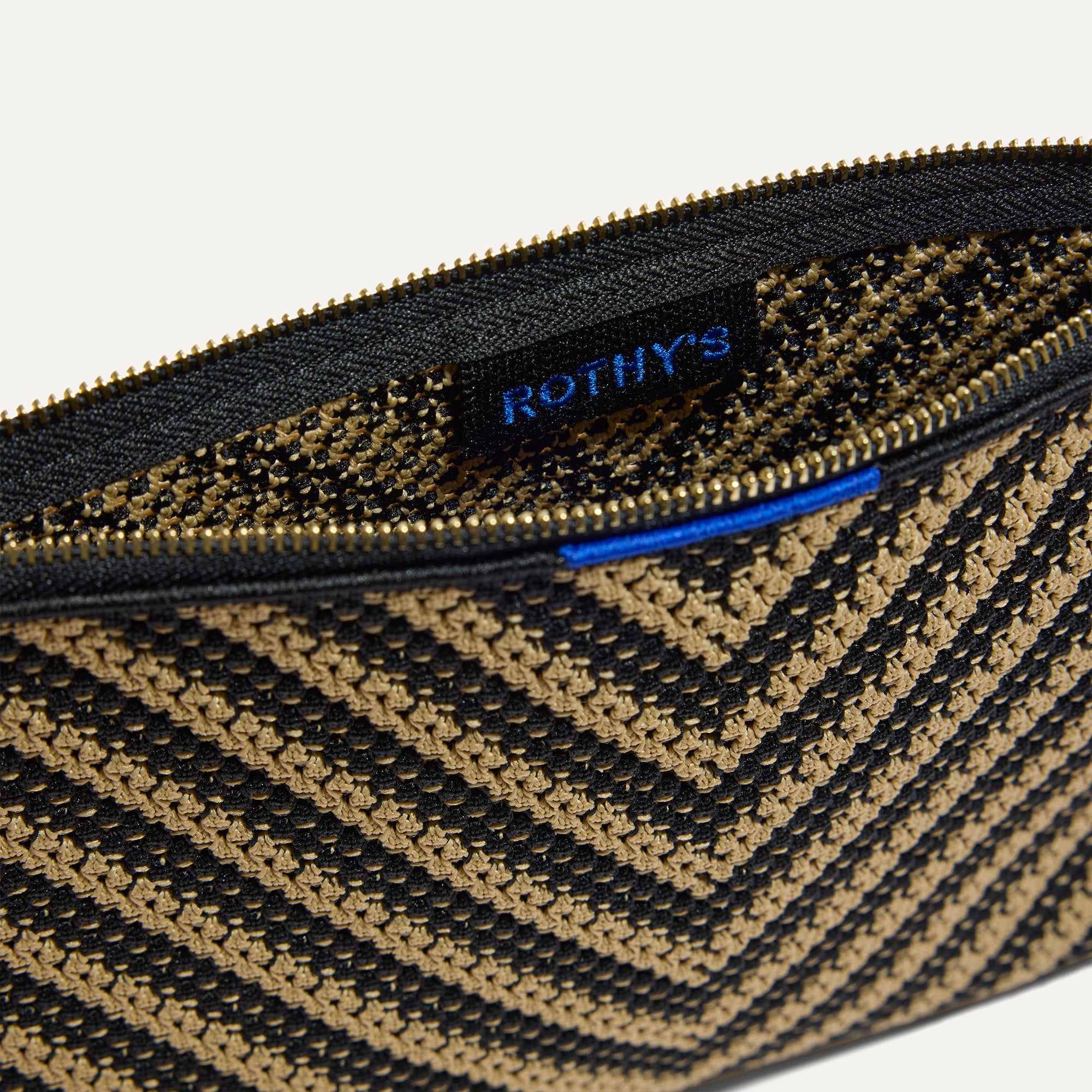 The Convertible Clutch - Toffee Chevron - 图片 5