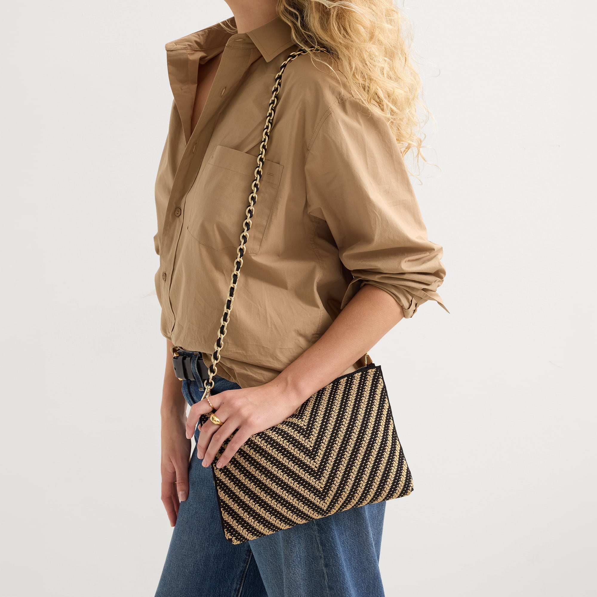 The Convertible Clutch - Toffee Chevron - 图片 3