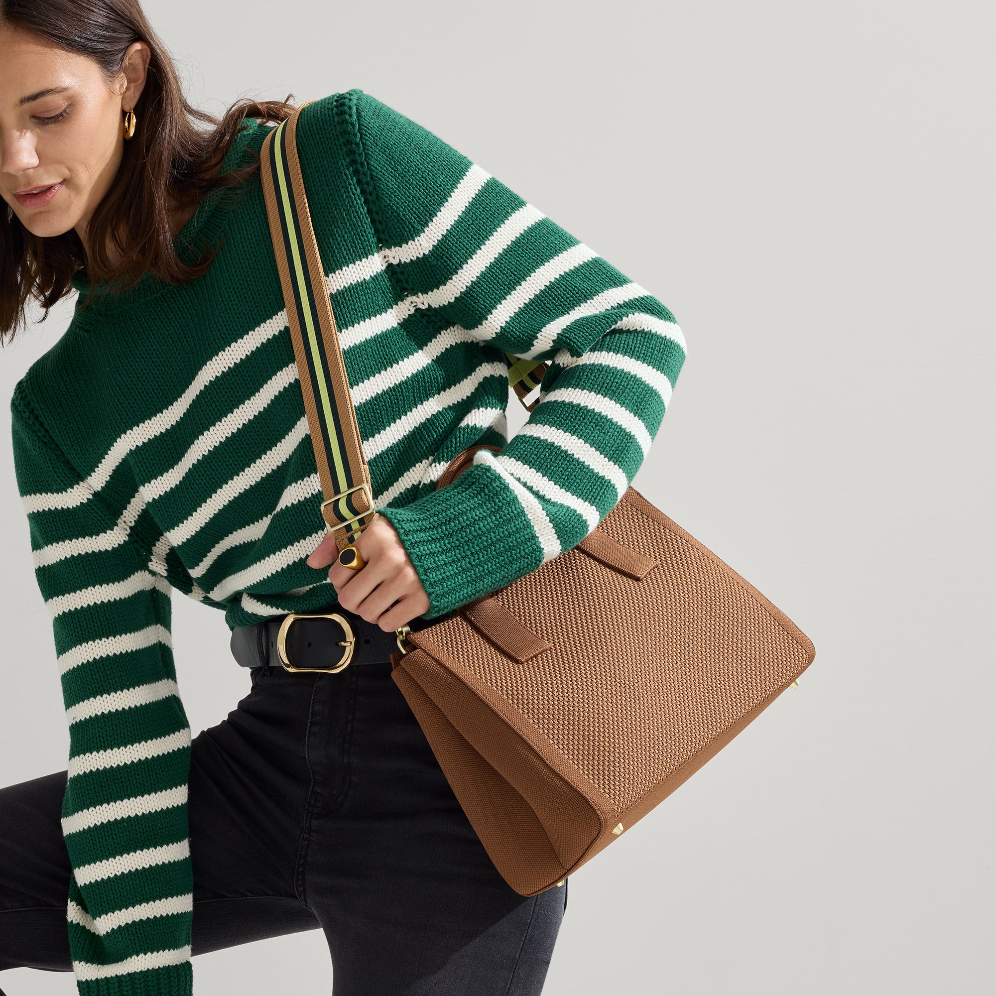 The Classic Handbag - Sierra Brown - 图片 4